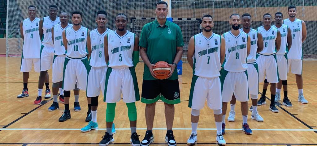 أخضر السلة يواجه الكويت غداً في افتتاح البطولة الخليجية