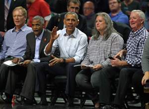 أوباما يحضر المباراة الافتتاحية في الـ NBA